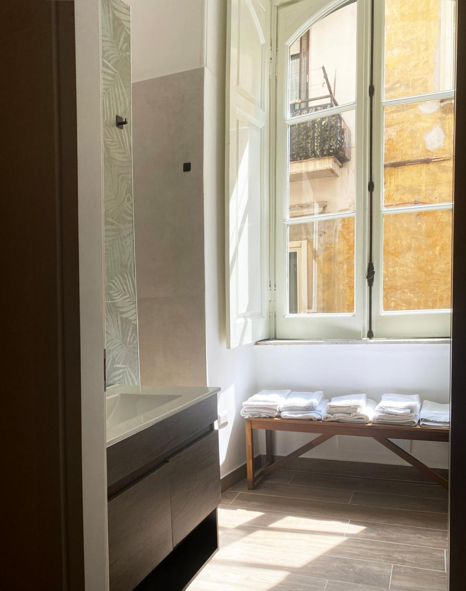 Hotel Bellantonia à Naples Extérieur photo